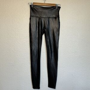 Spanx Leggings Women M Black Faux Leather Pull On Stretch Shaping Mob Wife